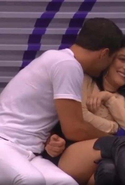 Daniella Navarro y Nacho Casano habrían confirmado su romance con tremendo beso