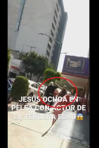 Jesús Ochoa se viraliza tras protagonizar pelea callejera con otro actor