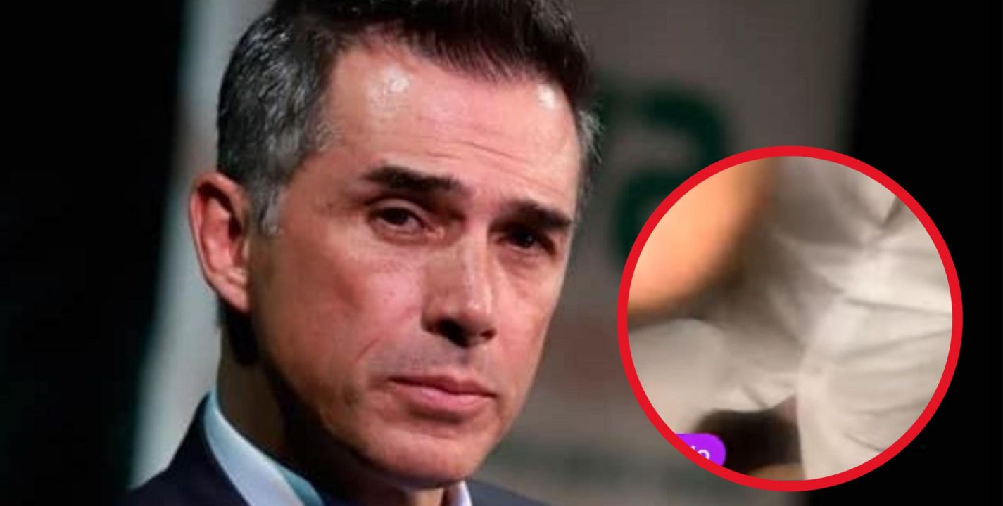 VIDEO Sergio Mayer sufre descuido y muestra sus calzones mientras opinaba sobre el caso de Héctor Parra