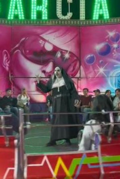 VIDEO: La “monja” de la Feria Nacional de Durango se vuelve famosa tras sacar los prohibidos