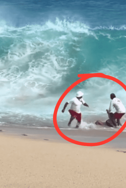 VÍDEO: una señora casi se ahoga en una playa de Los Cabos; ¡ni los salvavidas podían sacarla del agua!